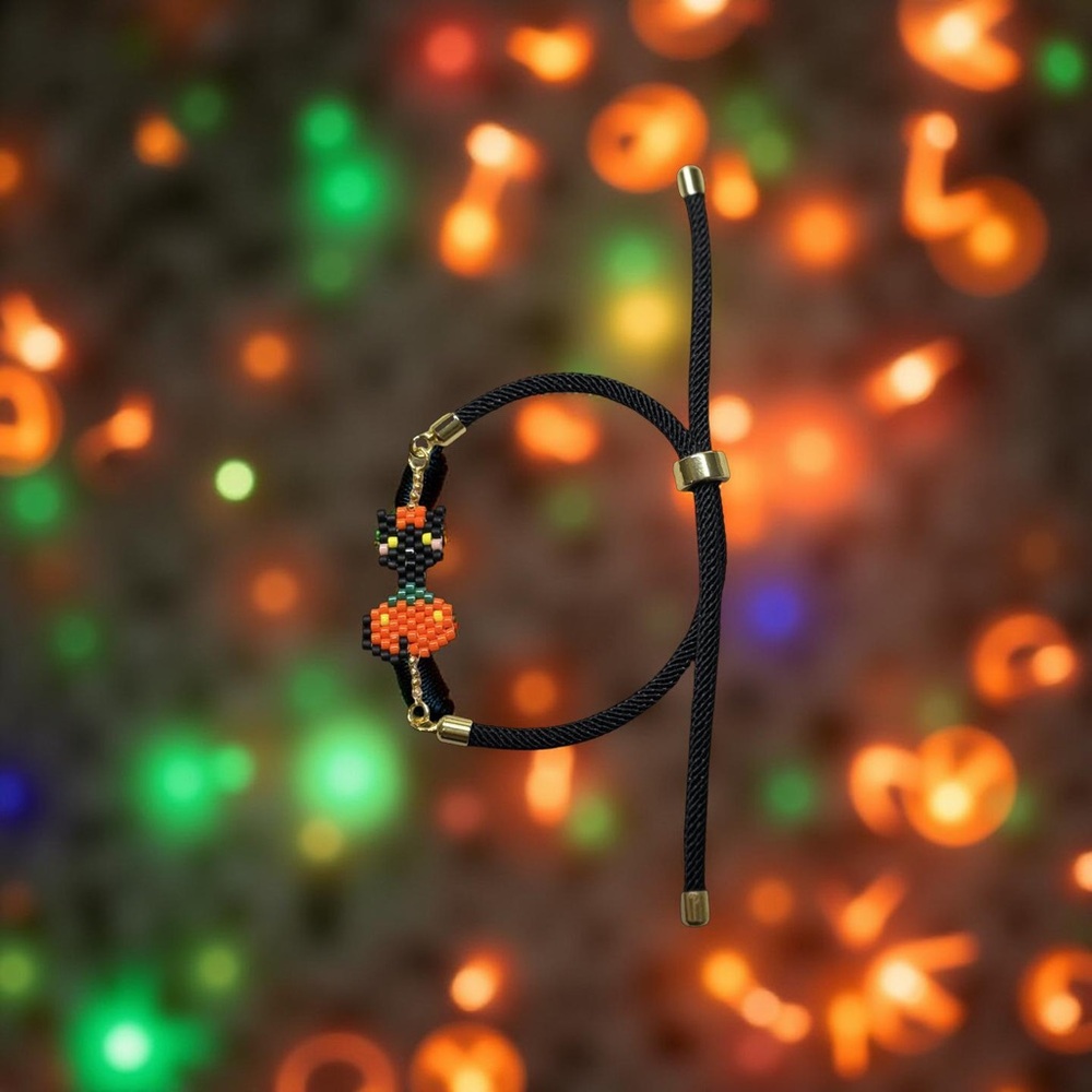 Hand crafted Beaded Black Halloween Cat Adjustable Cord Bracelet Gold Accents - Picture 5 of 7